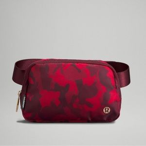 🍋Lululemon NEW YEAR Everywhere Belt Bag, NWT